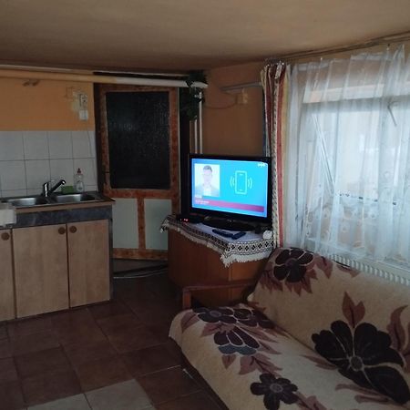 Toth Apartman Telkibánya Eksteriør billede