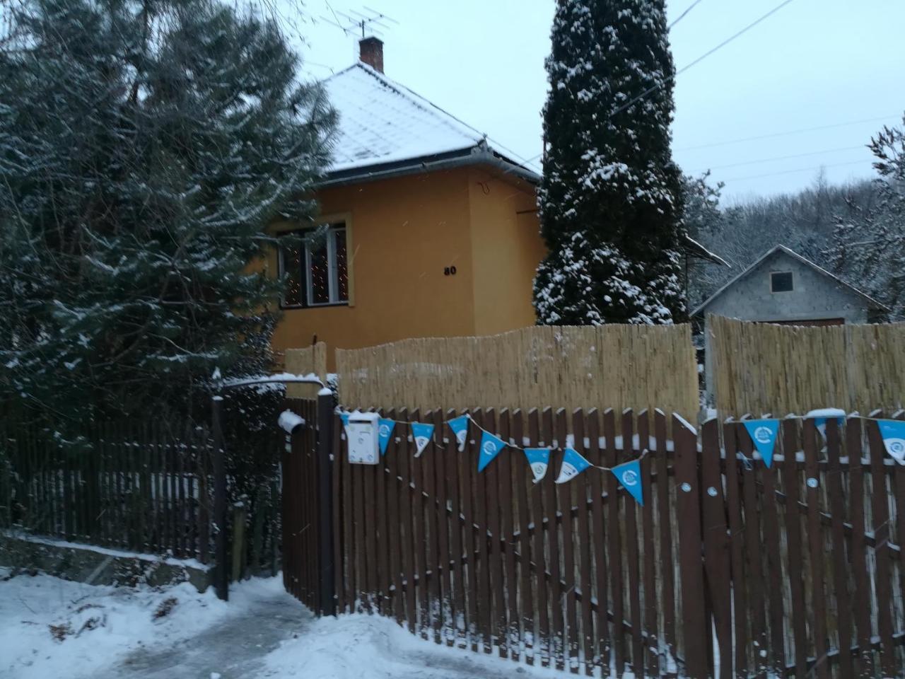 Toth Apartman Telkibánya Eksteriør billede